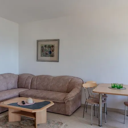 Apartament Bozena Vir