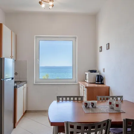 Bozena Apartment *