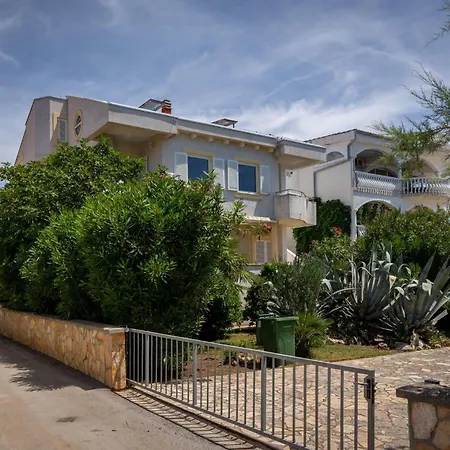 Apartment Bozena Vir
